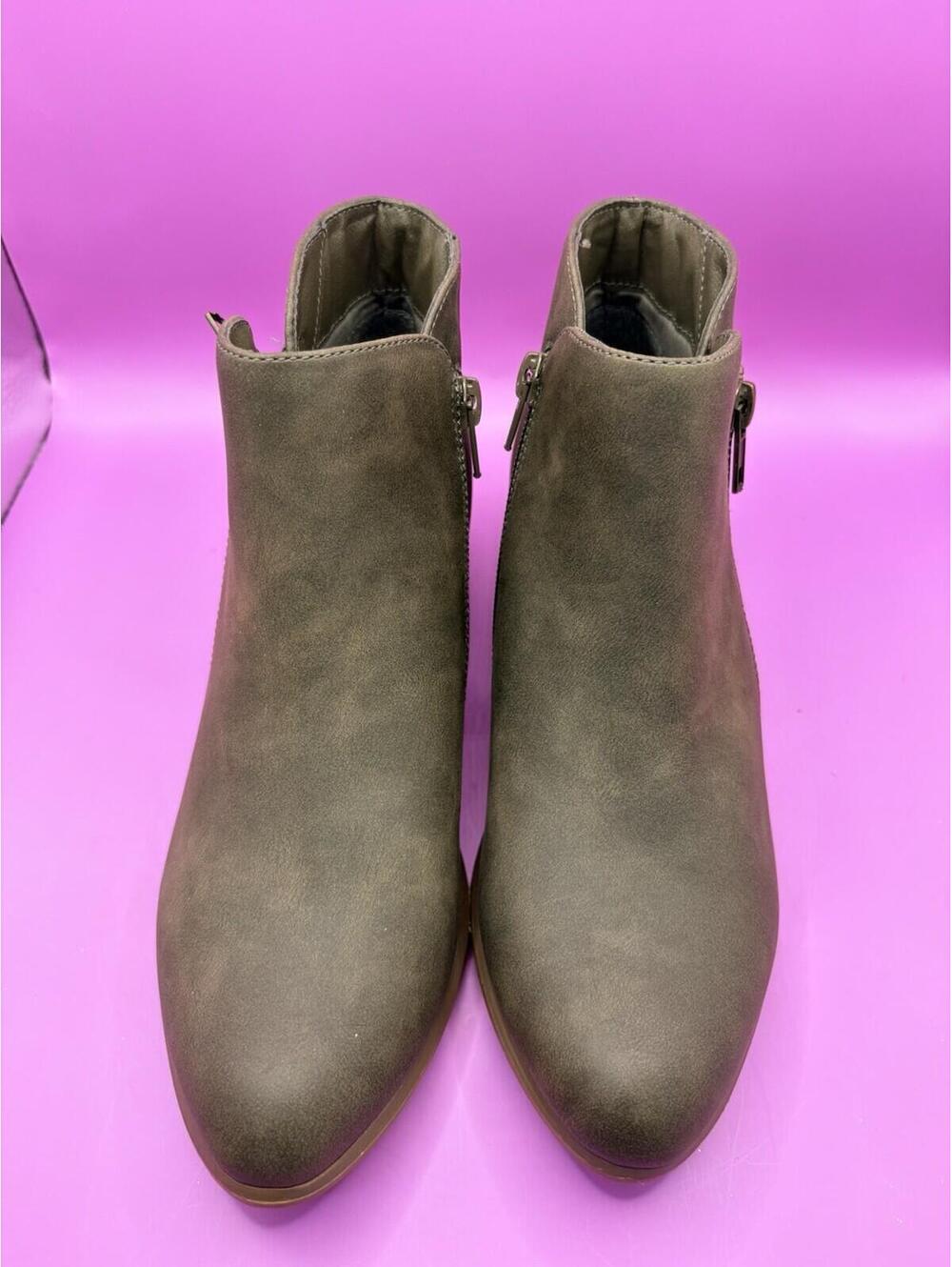 Massini Ankle Bootie Dark Grayish Green  Faux Leather Zip 6 M Women NEVER WORN